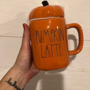 RAE DUNN PUMPKIN LATTE MUG